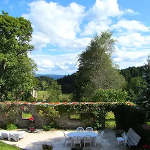 https://holiday-home-la-celette.hotels-rhonealpes.com