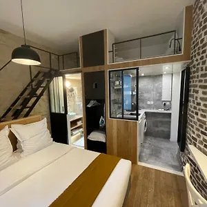 Cinq Diamants, Neuf équipé Paris