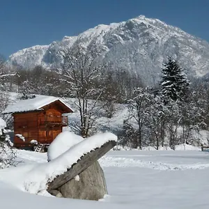 https://chamonix-petit-chalet-cocooning.hotels-rhonealpes.com