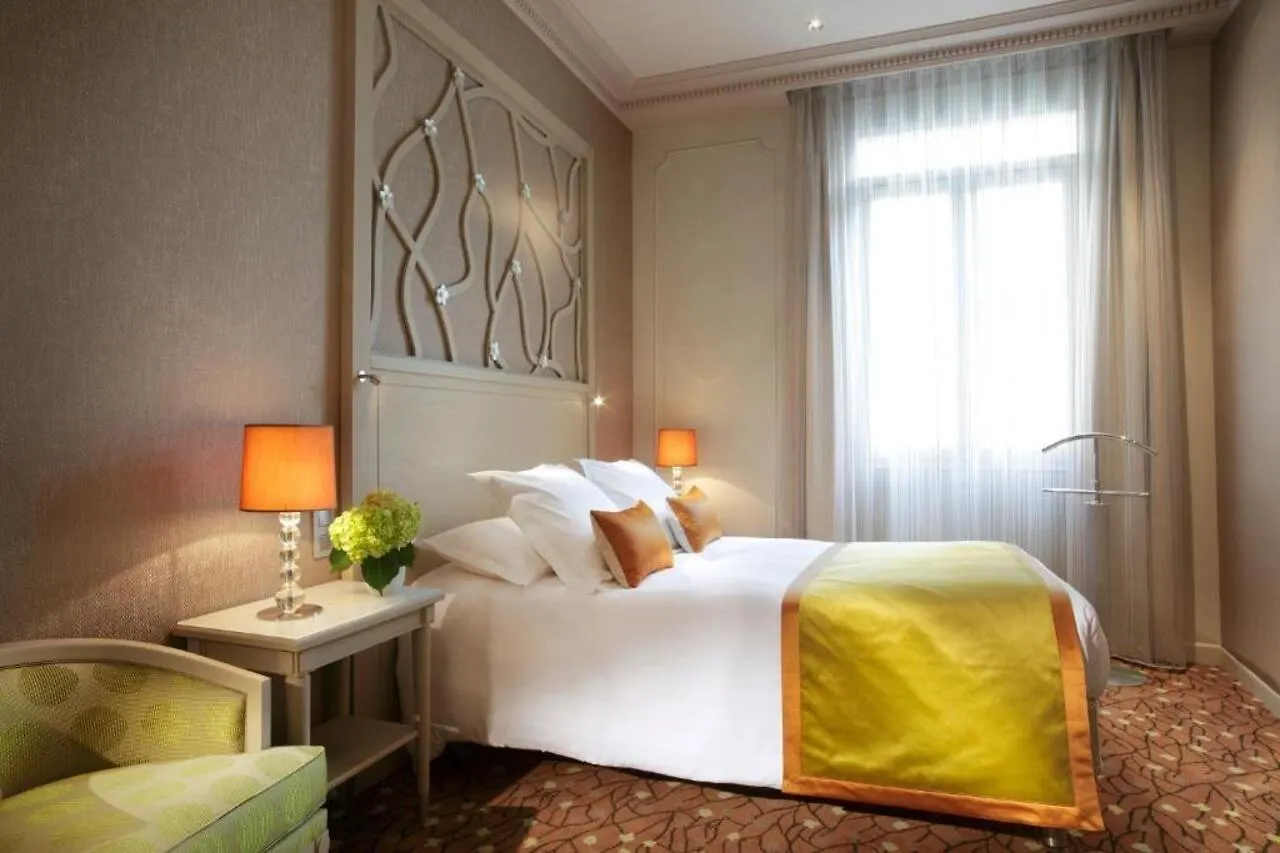 ****  Splendid Etoile Hotel Paris France