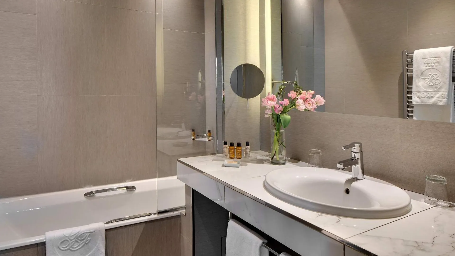 Splendid Etoile Hotel Paris 4*,